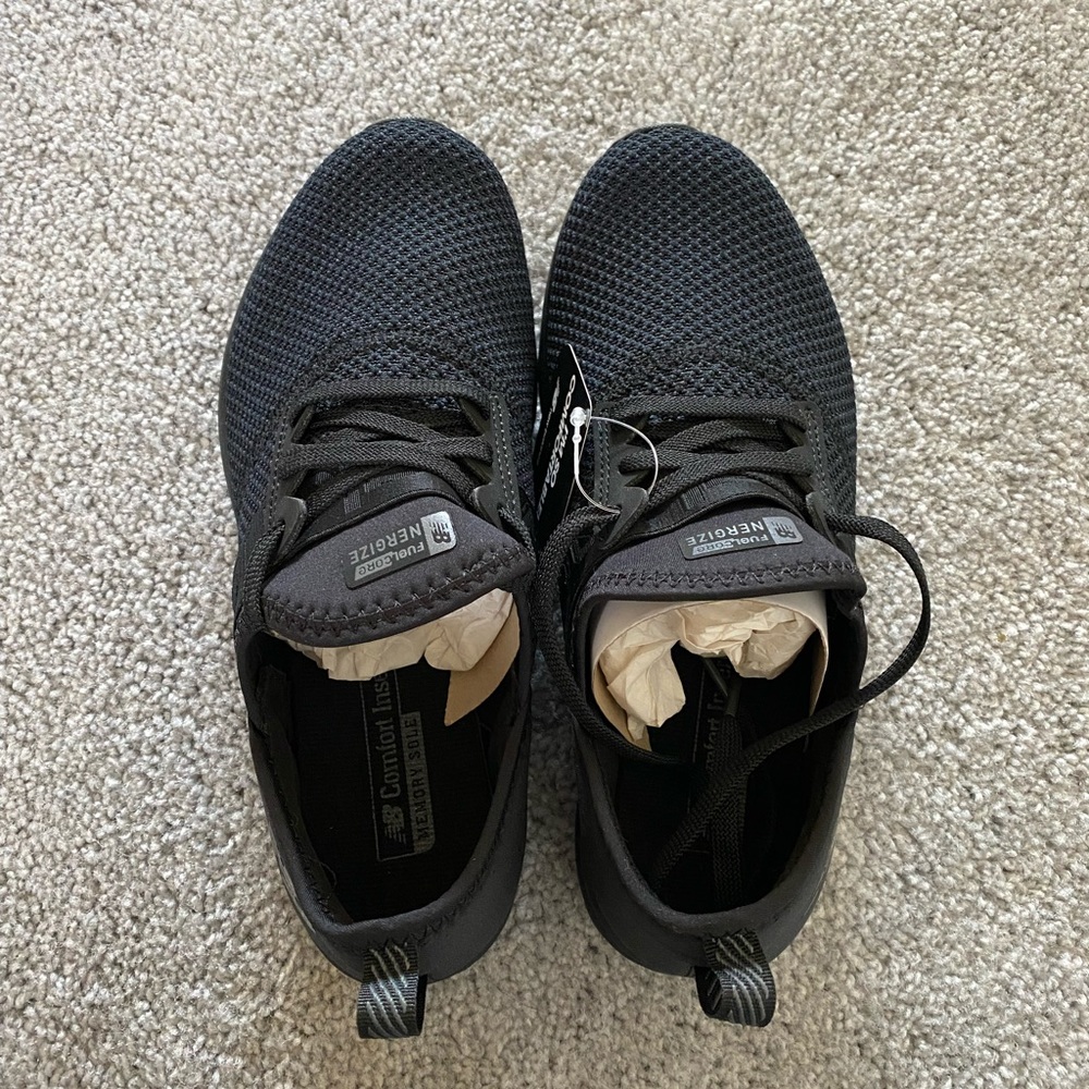 New balance sneakers brand new with tag